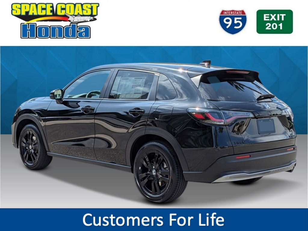 Vehicle image 6 of 17