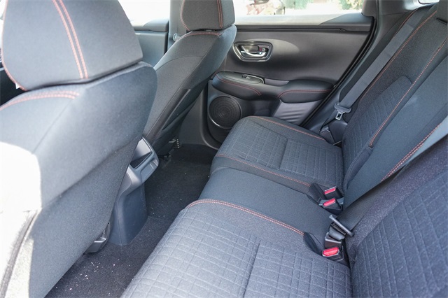 Vehicle image 13 of 36