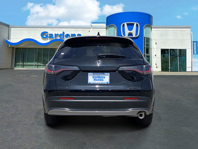 Vehicle image 5 of 18