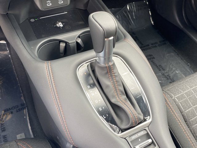 Vehicle image 17 of 18