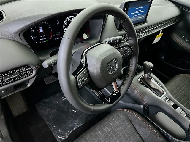Vehicle image 16 of 24