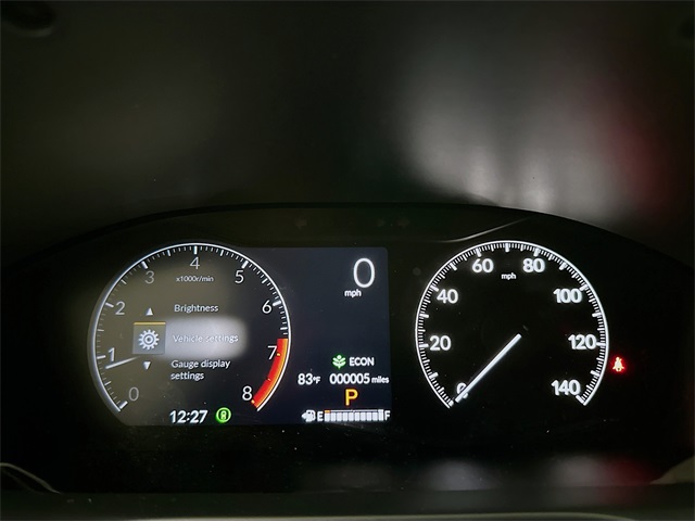 Vehicle image 17 of 24