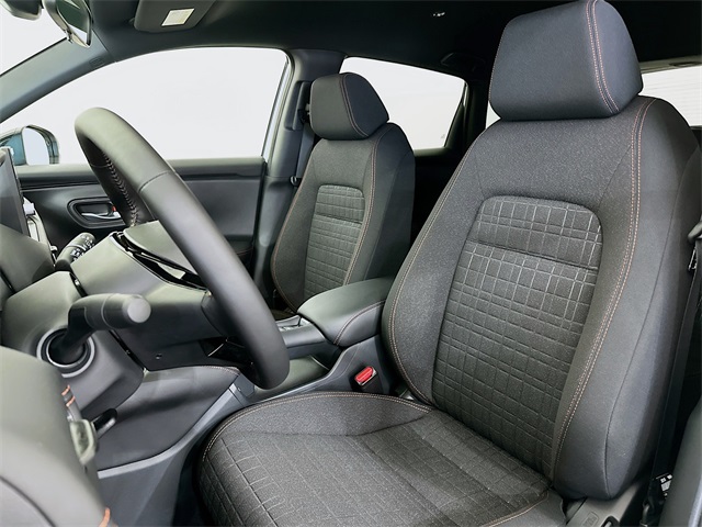 Vehicle image 10 of 24