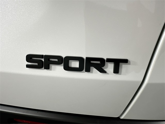 Vehicle image 22 of 24
