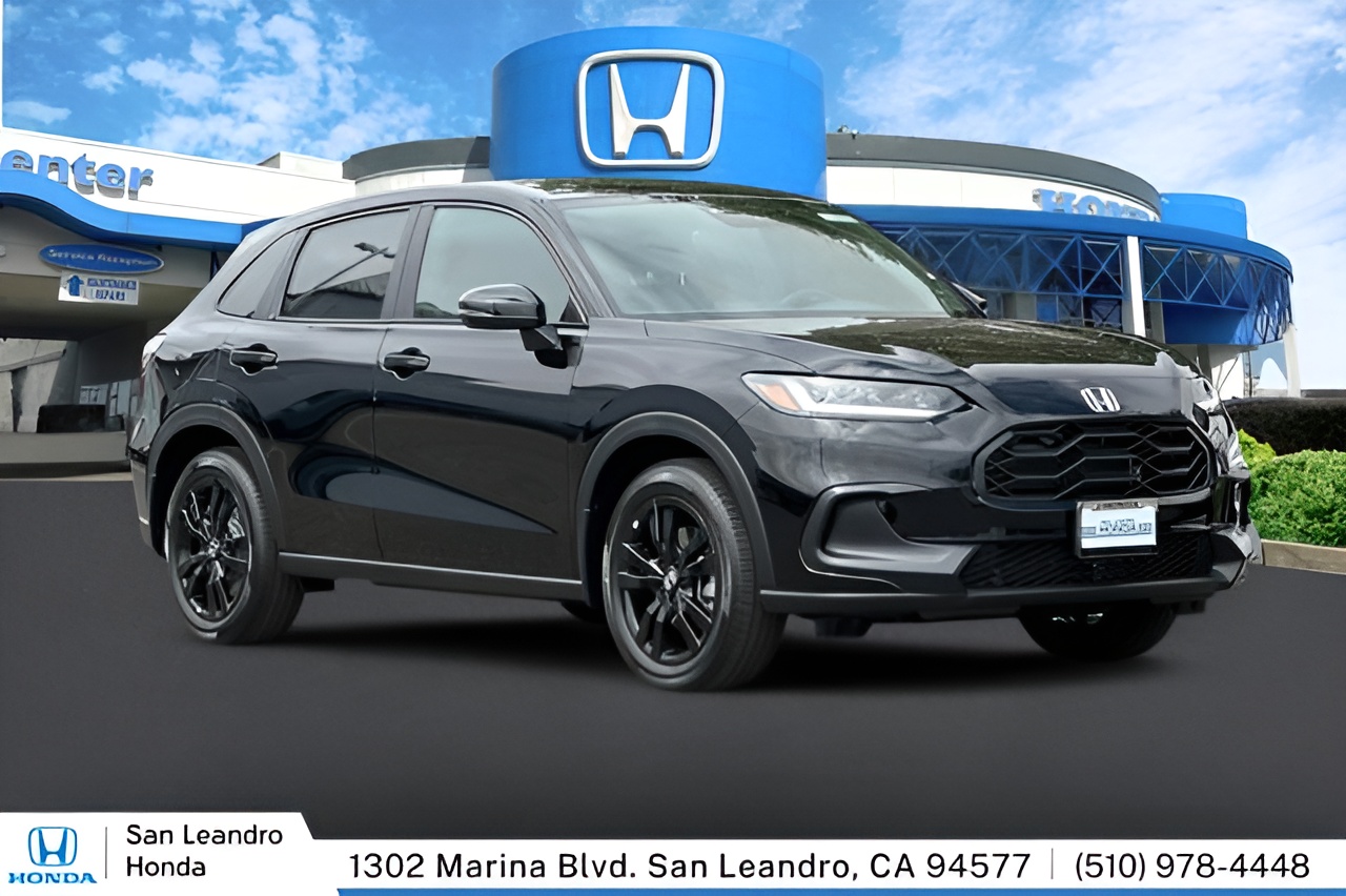 Vehicle image 34 of 40