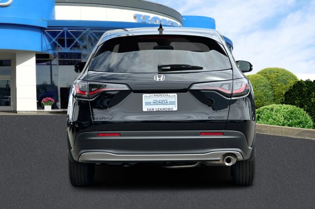 Vehicle image 7 of 40