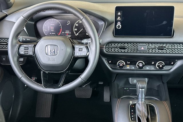 Vehicle image 15 of 40