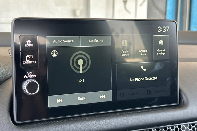 Vehicle image 20 of 40