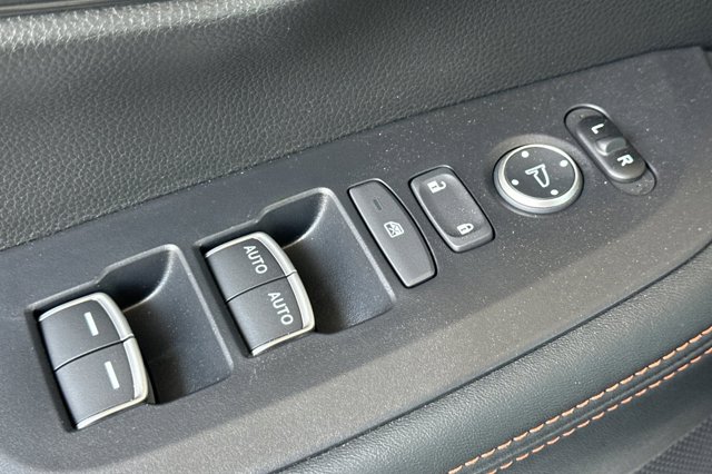 Vehicle image 12 of 40