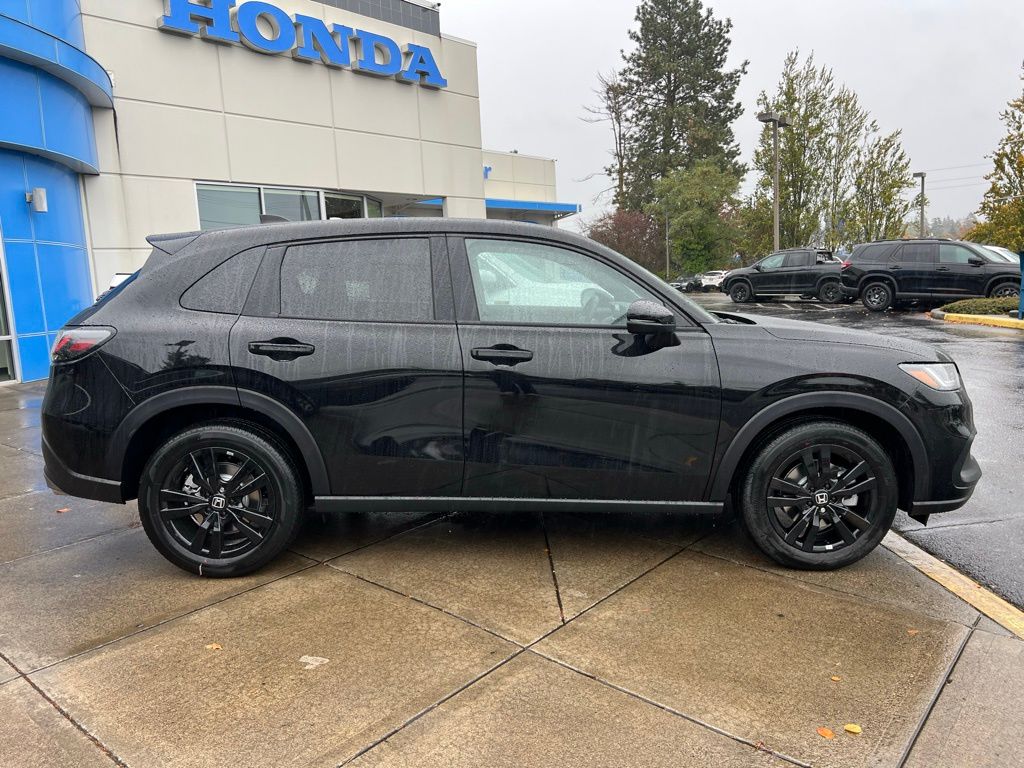 2026 Honda HR-V Sport Image 4 of 27
