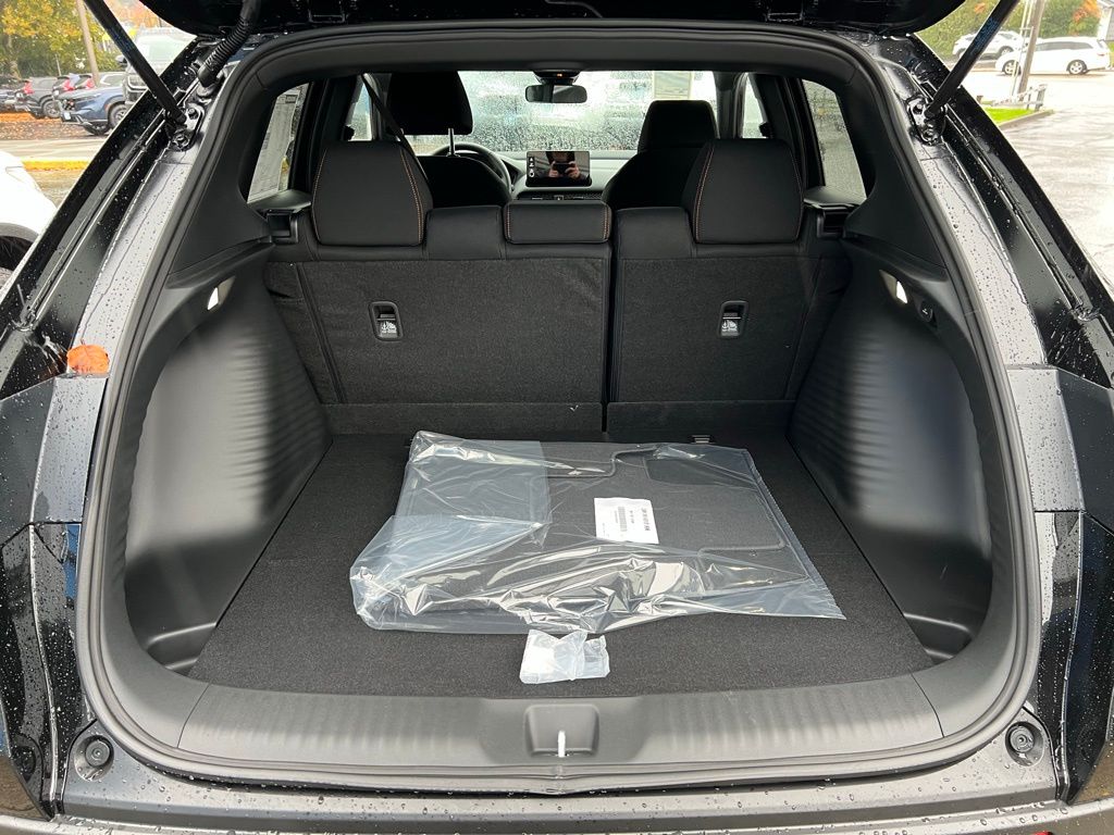 2026 Honda HR-V Sport Image 9 of 27