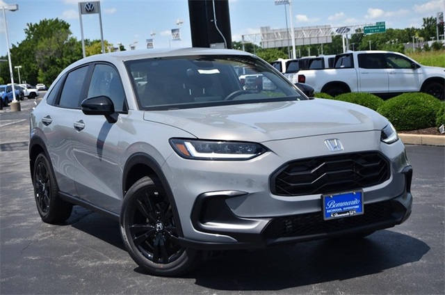 Vehicle image 2 of 24