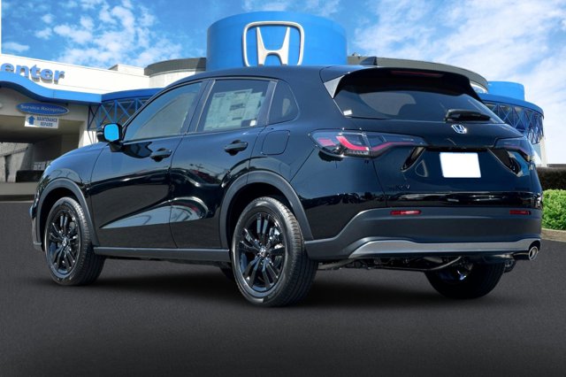 2026 Honda HR-V Sport Image 8 of 32