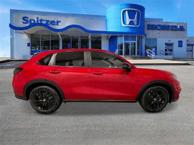 Vehicle image 4 of 26