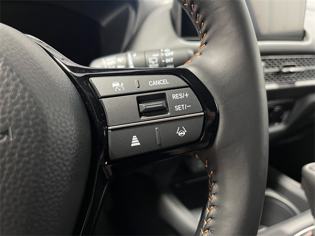 Vehicle image 25 of 26
