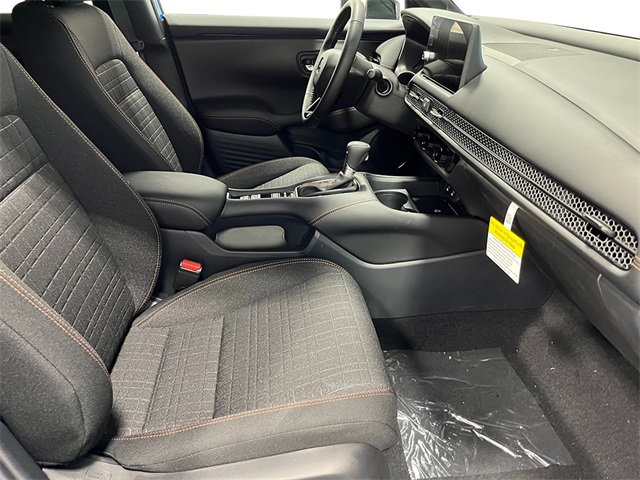 Vehicle image 14 of 26