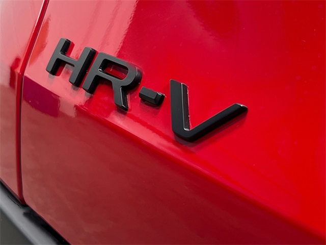 Vehicle image 23 of 26