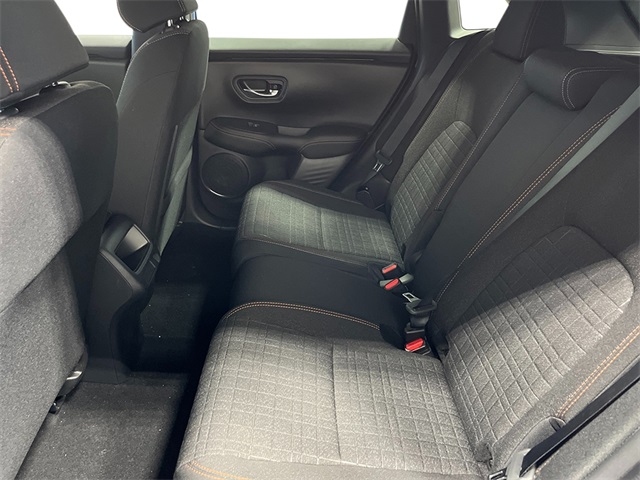 Vehicle image 15 of 26
