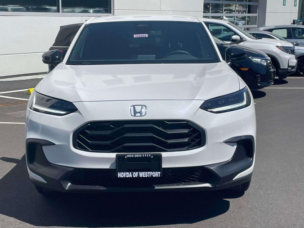 2026 Honda HR-V Sport Image 2 of 31