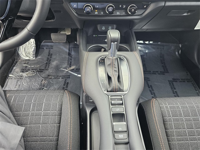 Vehicle image 16 of 19
