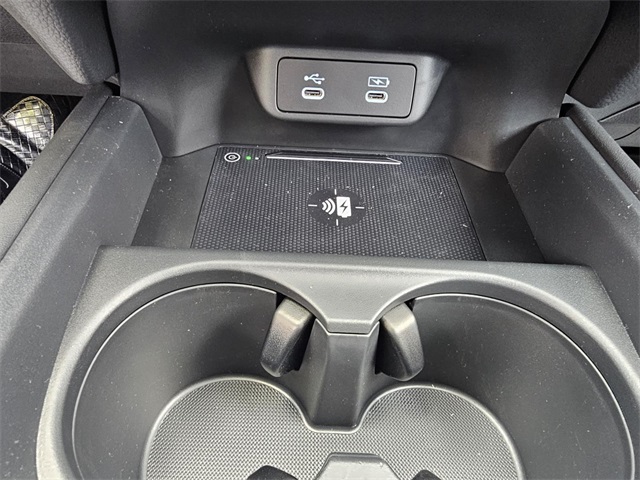 Vehicle image 19 of 19