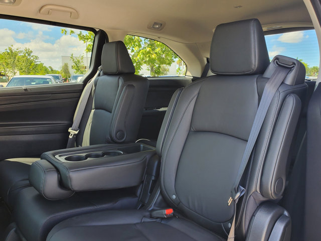 2026 Honda Odyssey EX-L Image 9 of 17