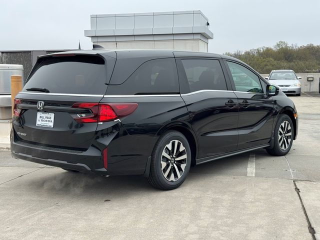 2026 Honda Odyssey EX-L Image 3 of 31