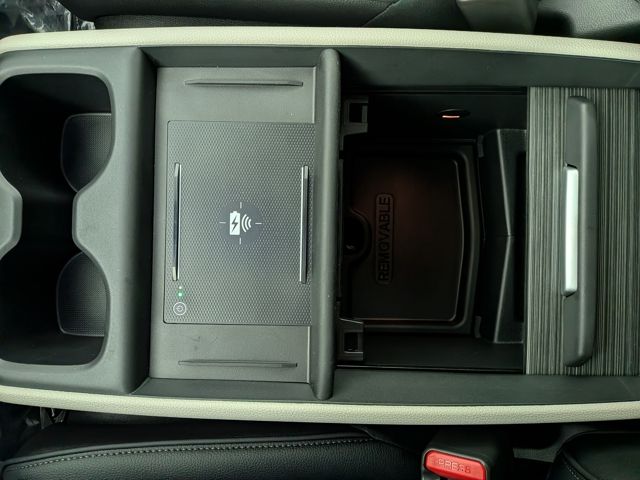 2026 Honda Odyssey Elite Image 25 of 39