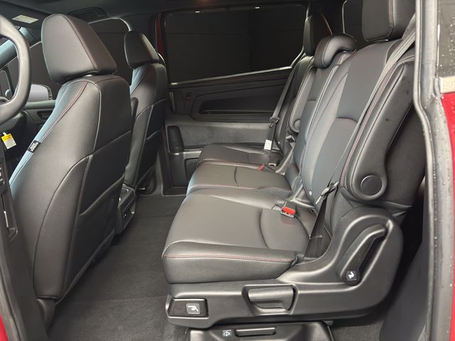 2026 Honda Odyssey Sport-L Image 19 of 40