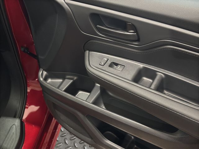 2026 Honda Odyssey Sport-L Image 34 of 40
