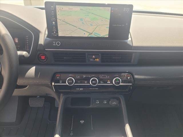 Vehicle image 11 of 15