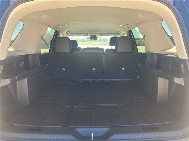 Vehicle image 15 of 15