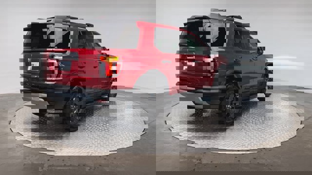 Vehicle image 8 of 27