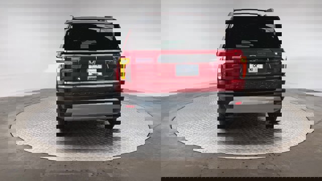Vehicle image 9 of 27