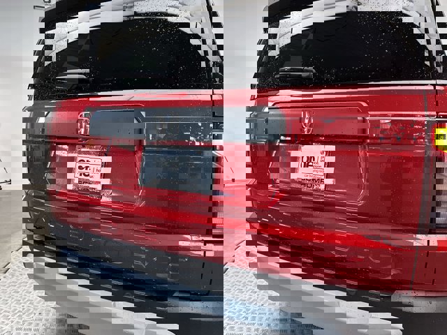 Vehicle image 23 of 27