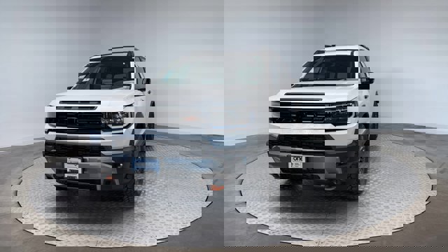 Vehicle image 2 of 31