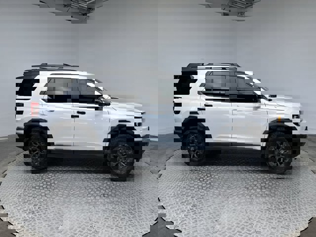 Vehicle image 5 of 31