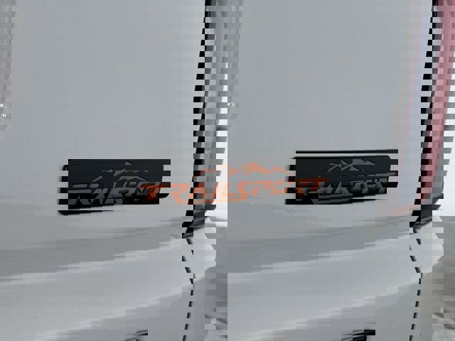 Vehicle image 27 of 31