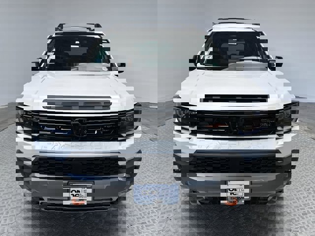 Vehicle image 3 of 31