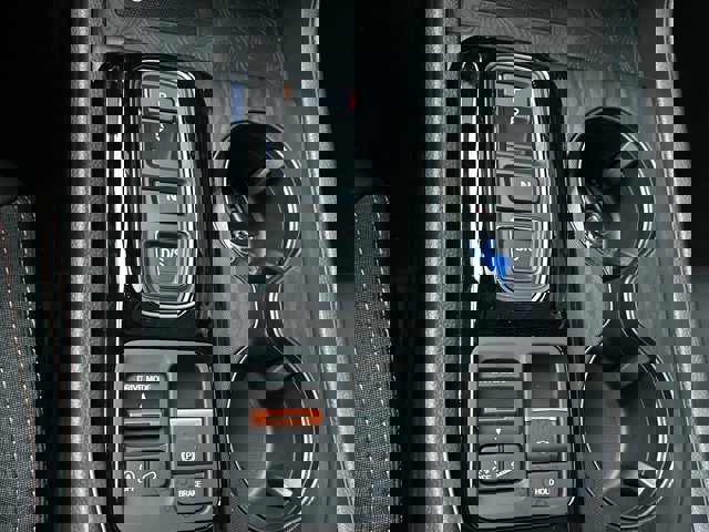 Vehicle image 29 of 31