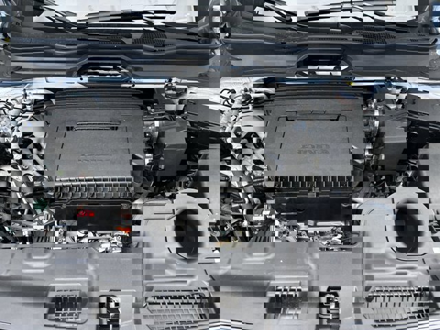 Vehicle image 12 of 31