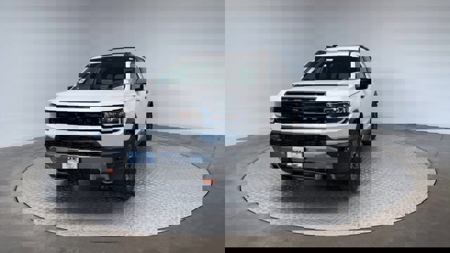 Vehicle image 2 of 31