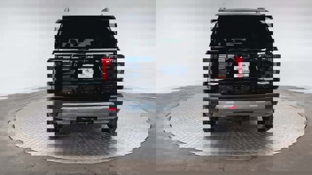 Vehicle image 9 of 28