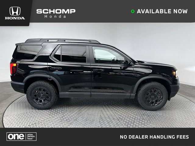 Vehicle image 6 of 28