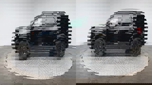 Vehicle image 11 of 28