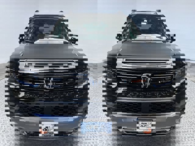 Vehicle image 3 of 30