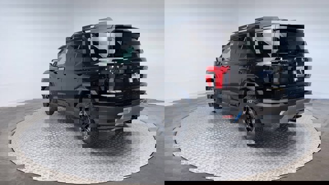 Vehicle image 11 of 30