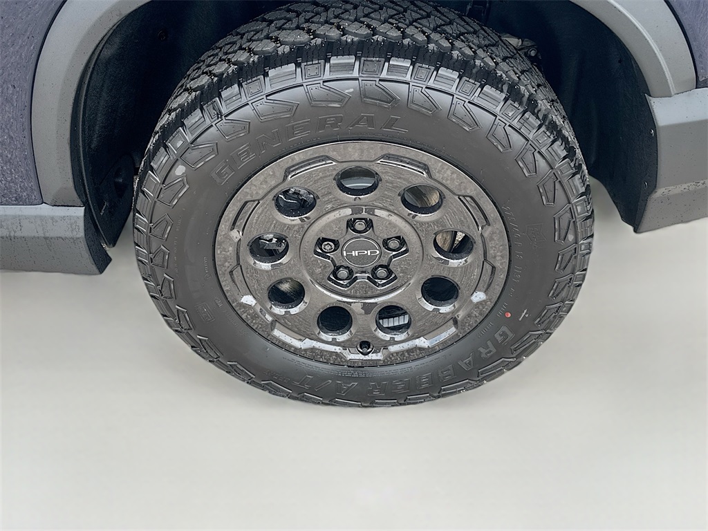 Vehicle image 34 of 36