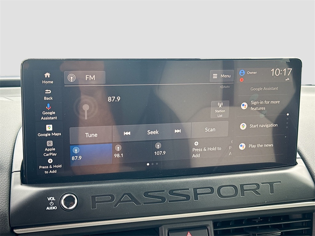 Vehicle image 17 of 36