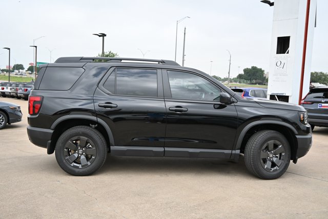 Vehicle image 4 of 34